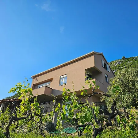 Boutique House Prosik Апартаменти